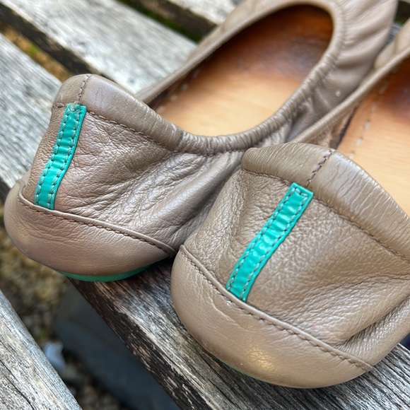 TIEKS  Taupe Ballet Flats women’s size 8 - Picture 8 of 16